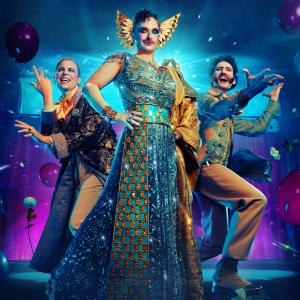 Seiriol Davies' HOW TO WIN AGAINST HISTORY THIS SUMMER is Coming to Edinburgh Fest Photo