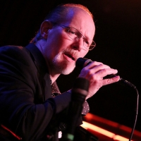 Photo Flash: J. Mark McVey In Concert At Birdland Video