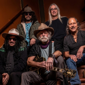 Bobby Weir & Wolf Bros Confirm September Tour Dates; Joining Willie Nelson's Outlaw M Photo