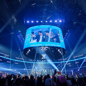 KCON LA 2026 Recap: All of the Best Performances, Booths, Activities, Events, and Mor Photo