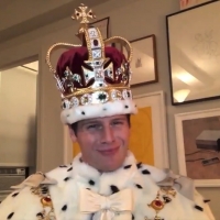 VIDEO: Jonathan Groff Dons His King George Costume for Invite to HAMILTON Fundraiser…
