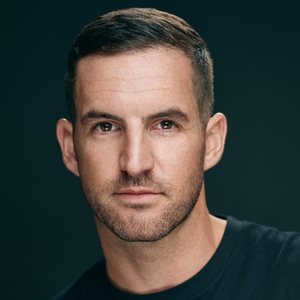 Interview: John Riddle on Playing Cal and Finding Freedom in Chaos Photo