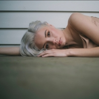 VIDEO: Nina Nesbitt Shares New Video for 'When You Lose Someone' Photo