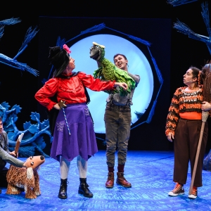 Review: ROOM ON THE BROOM, Lyric Theatre Photo