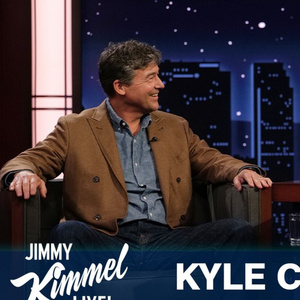 Kyle Chandler Talks Friday Night Lights Reunion & HBO's Lanterns Photo