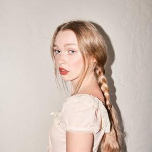 Mollie Elizabeth Adds 2027 Headline Shows After Fall 2026 Tour Sells Out Photo