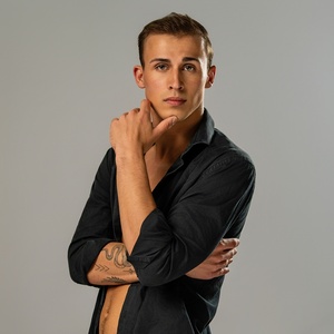 From South African Media to International Stages: Justone Du Plessis and a Career Def Photo