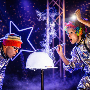 THE BIG BUBBLE SHOW...IN SPACE! Will Come to the Coliseum Theatre in Western Sydney Photo