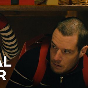 Video: Olivia Holt and Connor Swindells Star JINGLE BELL HEIST Trailer