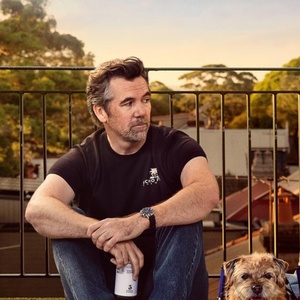 COLIN FROM ACCOUNTS Season Three Trailer, Key Art to Debut on Paramount+ Photo