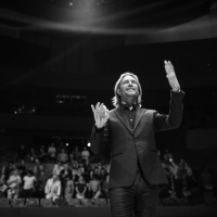 Eric Whitacre Conducts Sydney Philharmonia Choirs, The Sacred Veil, Sydney Premiere, Photo