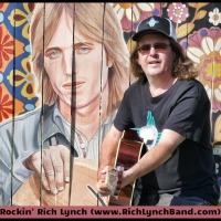 Rockin' Rich Lynch Remembers Fallen Nashville Musician on Latest Single 'Vague To The Video