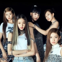 K-Pop Superstar Girl Group IVE Shares 'After LIKE' Single Photo