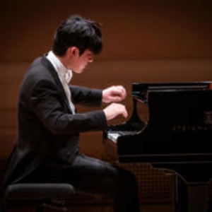 Review: YUNCHAN LIM STUNS WITH GOLDBERG VARIATIONS at Carnegie Hall Photo