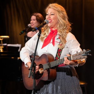 Review: COUNTRY SUNSHINE: THE LEGENDARY LADIES OF NASHVILLE WITH KATIE DEAL at Milwau Photo