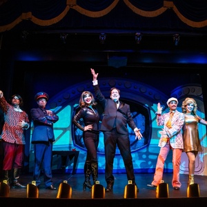 Review: 009, LICENSE TO THRILL at The Gaslight Theatre Photo