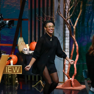 Video: Ariana DeBose Discusses Her Return to Live Theater on THE VIEW