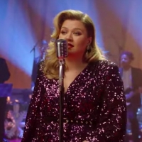 VIDEO: Kelly Clarkson Shares New 'Christmas Isn't Cancelled' Live Performance Photo