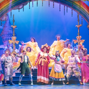 Review: MOTHER GOOSE, Ayr Gaiety Photo