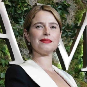 Jessie Buckley Wins Critics Choice Award For HAMNET; Full List of Winners Photo