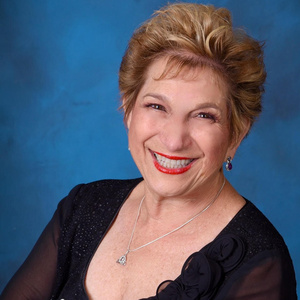 Carol Stein To Present CAROL’S CAROLS: A MUSICAL HOLIDAY CELEBRATION At Winter Park Photo