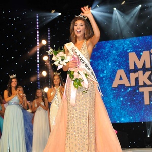 Interview: 2025 MISS ARKANSAS TEEN Amelia Lisowe prepares to take final walk at Robin Photo