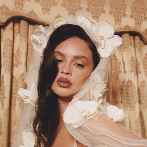 Sabrina Claudio to Embark on 2026 European & UK 'Fall in Love with Her Tour' Photo