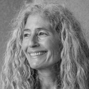 Elizabeth Jacobson and Zachary Rogow to Read Poetry at Teatro Paraguas Photo