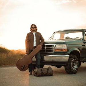Hunter James Releases CHASING A SOUND Single Photo