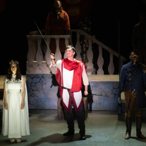 Review: CAMELOT at The Barnstormers Photo