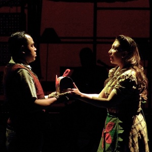 CRÍTICA: ODIO QUE LOS ABRAZOS NO DUREN MÁS DE CUATRO HORAS at Teatro Del Bosque Jul Photo