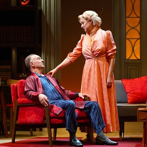 Review: Edward Albee's A DELICATE BALANCE at Walnut Street Theatre Photo