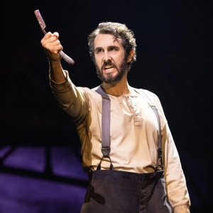 Josh Groban Sets Return To SWEENEY TODD Following Bout With Covid-19 Photo