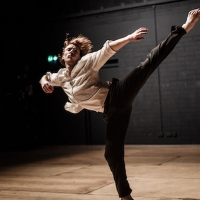 Irish Modern Dance Theatre Takes Darwin For Inspiration in Brand New Production EVOLU Video