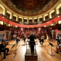 The Oxford Philharmonic Orchestra Premieres John Rutter's 'Joseph's Carol' to Celebra Photo