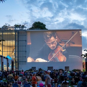 New World Symphony to Launch 2026-27 WALLCAST Concert Series in Miami Beach Photo