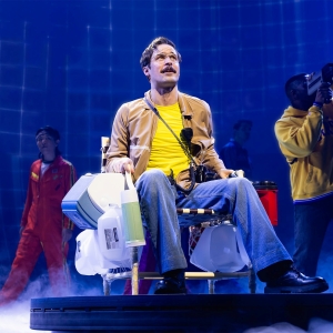Review: 42 BALLOONS at Chicago Shakespeare Theater Photo
