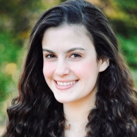 Student Blog: The Girl With The Glossy Headshot