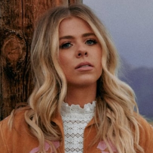 Anne Wilson Joins Scotty McCreery's Cab In A Solo Tour As Direct Support