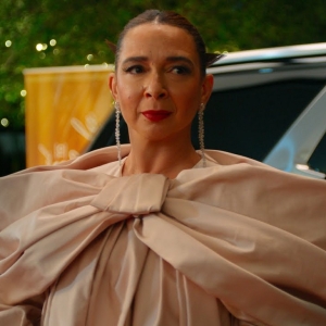 Video: Maya Rudolph Is Back in New Trailer for Season 3 of Apple's LOOT Photo