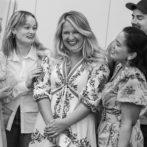 Video: Lindsey Ferrentino Is Getting a Royal Welcome to Broadway Photo