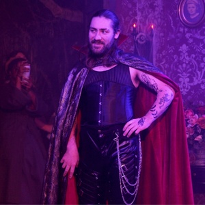 Review: DRACULA: A COMEDY OF TERRORS at Open Stage Photo