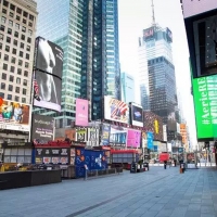 Wake Up With BWW 4/13: Disney Concert Musicians Petition Their Union, and More! Image