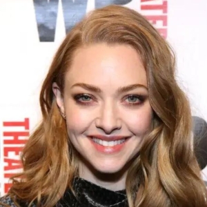 Amanda Seyfried Open to Sabrina Carpenter Playing Daughter in MAMMA MIA 3 Photo