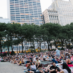 BRIDGET JONES'S DIARY to Screen at Bryant Park Movie Nights Photo