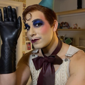 Video: First Look at Skylar Astin & Sarah Hyland in CABARET in London Photo