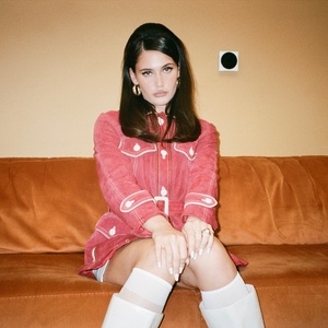 Sienna Spiro Adds Additional U.S. Dates to First North American Tour Photo