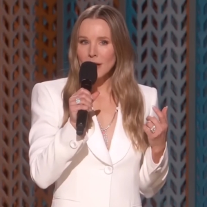 Video: Kristen Bell Performs FROZEN Parody at the Screen Actors Guild Awards Photo