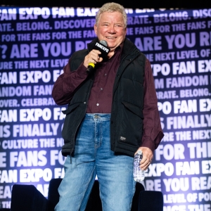 Hoechlin, Shatner, Lundgren, Daniels, Presley Among Celebrity Guests At FAN EXPO Phil Photo