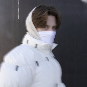 Aaron Hibell Sets 'The SYNCHRONICITY Tour' Ahead of Debut Album Photo